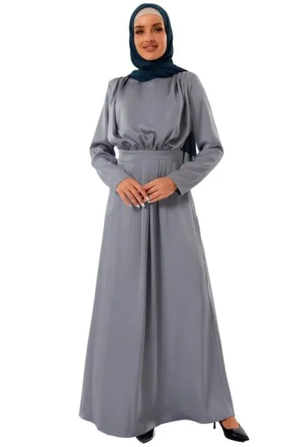 Baju Abu-abu cocok dengan Hijab Warna Apa? Ini Dia Rekomendasinya! 14 gamis maxi pleated abu abu
