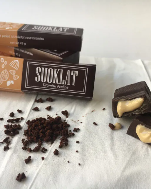 10 Ragam Oleh-Oleh Khas Surabaya Dari yang Hits Sampai Klasik, Bikin Pengen Balik! 16 buah tangan khas surabaya - coklat suoklat