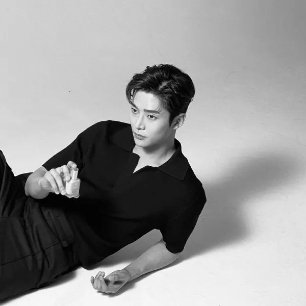 Ini Loh Potongan Rambut Two Block Bikin Tampil Kece Ala Artis Korea 14