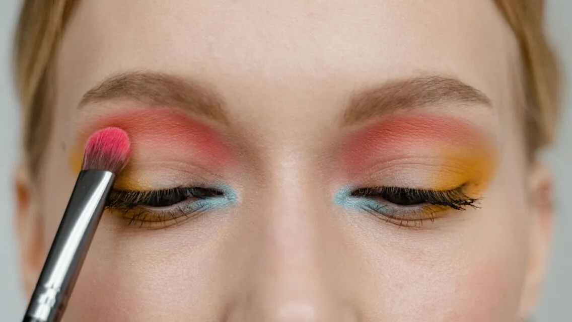 Jangan Salah! Inilah Urutan Make Up yang Benar agar Tahan Lama dan Tidak Mudah Pudar 19