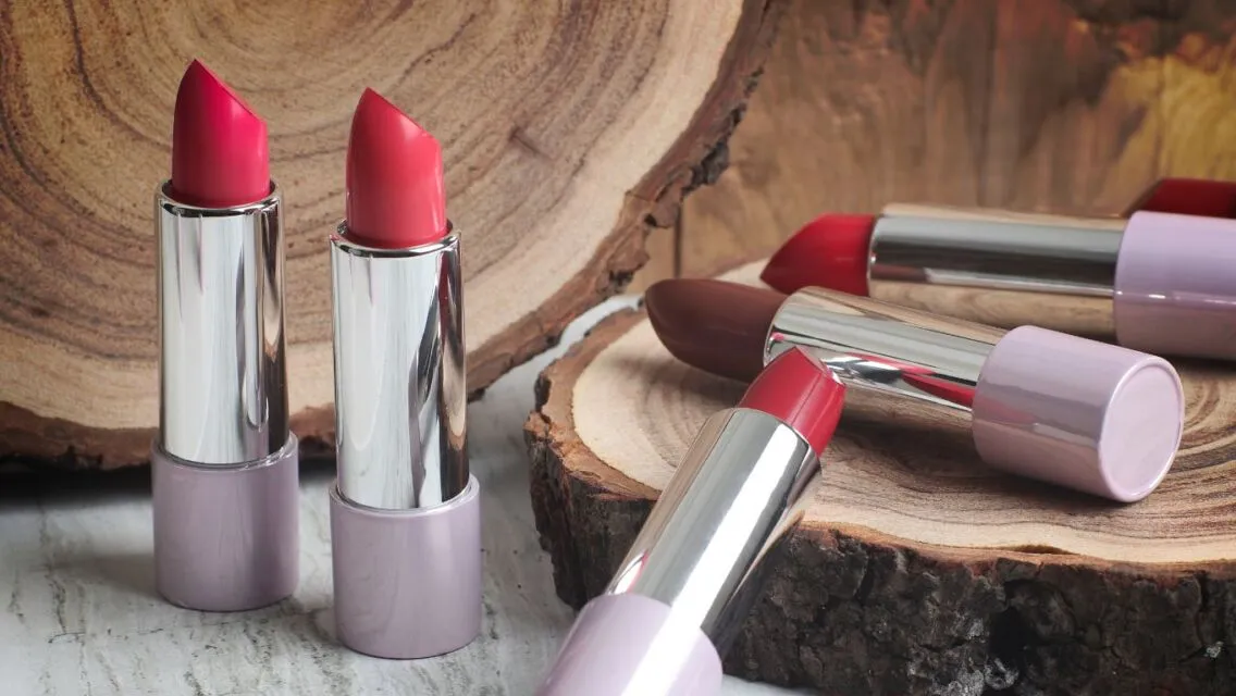 Jangan Salah! Inilah Urutan Make Up yang Benar agar Tahan Lama dan Tidak Mudah Pudar 23