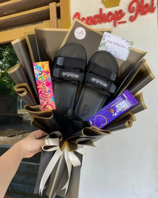11 Contoh Buket Snack Unik untuk Wisuda, Kado Ulang Tahun, Anniversary, dll 21