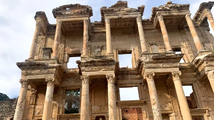 Objek Wisata Turki Yang Wajib Dikunjungi, Kemegahan Haghia Sophia hingga Bazaar 18