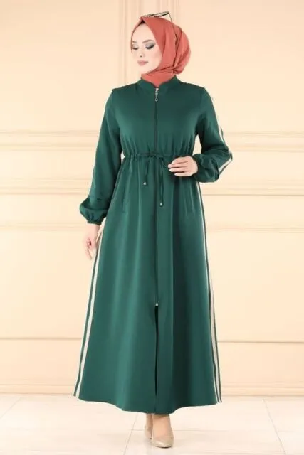 Baju Hijau Botol Cocok dengan 7 Warna Jilbab Ini, Bikin Kamu Tampil Fashionable! 11
