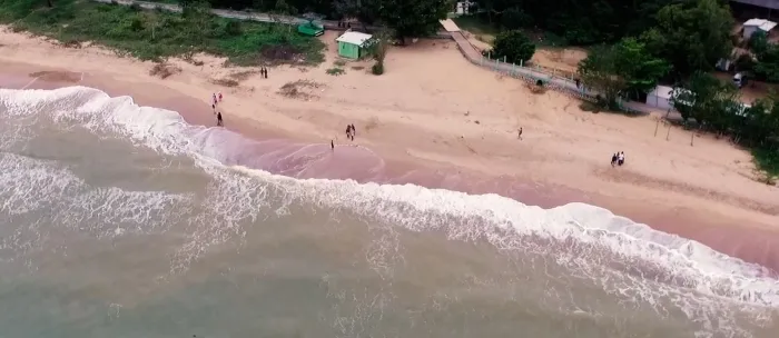 10 Pantai di Madura yang Cantik, Enggak Kalah Sama Bali 15