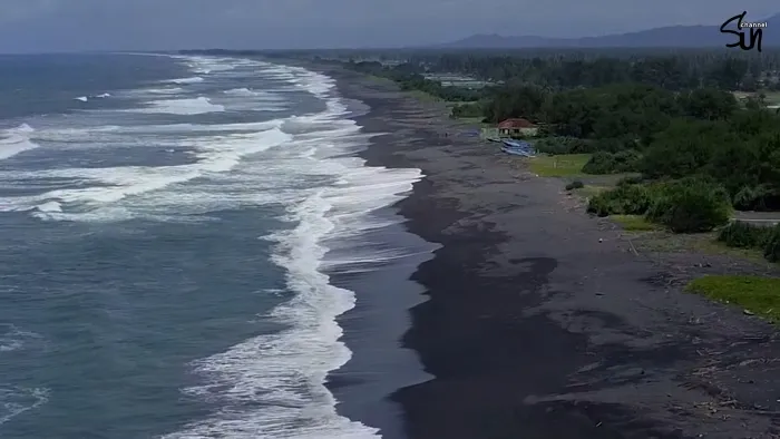 10 Rekomendasi Pantai Pasir Putih di Jogja yang Indah 27