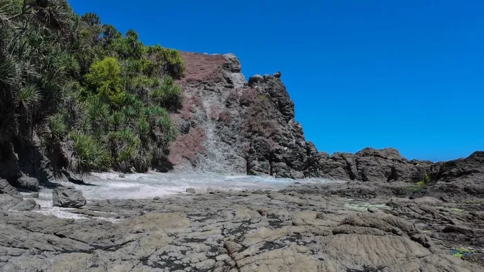 10 Rekomendasi Pantai Pasir Putih di Jogja yang Indah 21