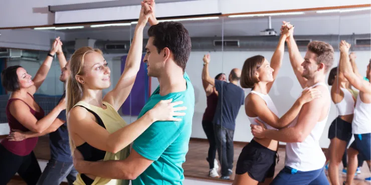 Sebuah Lesson Learned dari Dance Socials: Cara Membaca Kode Partner Nge-Dance Kamu 14 Sebuah Lesson Learned dari Dance Socials: Cara Membaca Kode Partner Nge-Dance Kamu