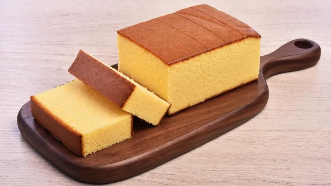 15 Menu Natal Sederhana yang Enak dan Mudah Dibuat, Cobain Yuk! 42 castella cake camilan natal