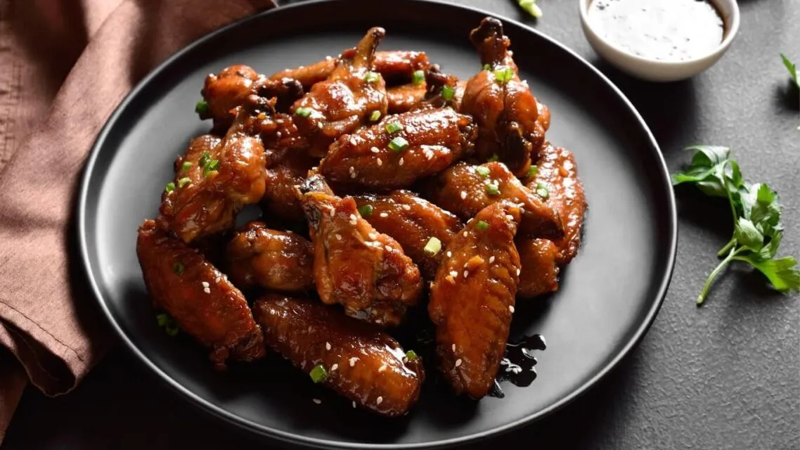 15 Menu Natal Sederhana yang Enak dan Mudah Dibuat, Cobain Yuk! 31 ide menu natal sederhana ayam kecap lada hitam