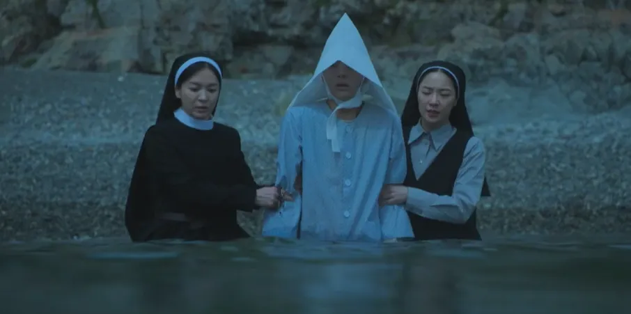 Masih Ragu Mau Nonton Dark Nuns? Coba Baca Dulu Sinopsis Film yang Satu Ini, Deh! 3