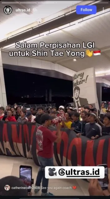 Pulang ke Korea, Fans Timnas Indonesia Temui Shin Tae-yong di Bandara 2