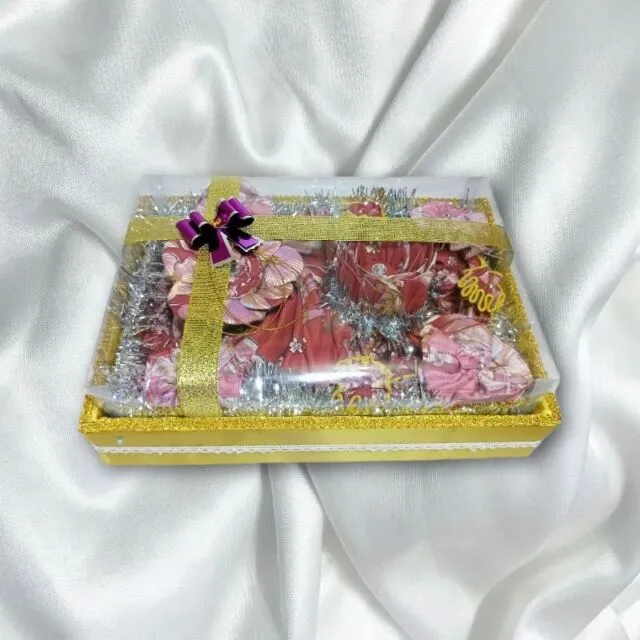 9 Seserahan Pernikahan yang Simple, Elegan, dan Harga Terjangkau, Bikin si Dia Happy! 14
