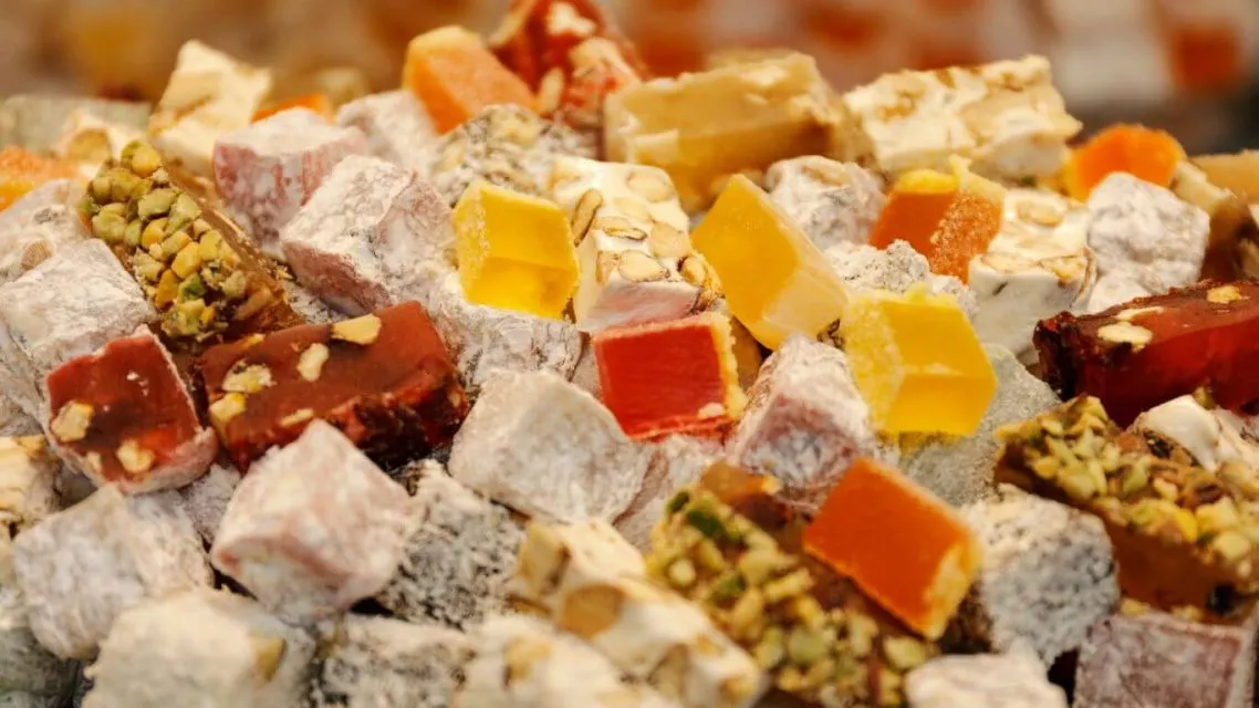 10 Camilan Khas Lebaran dari Berbagai Belahan Dunia. Enaknya Nggak Kalah dari Nastar 12 kue lebaran dari berbagai negara - Turkish delight dari Turki