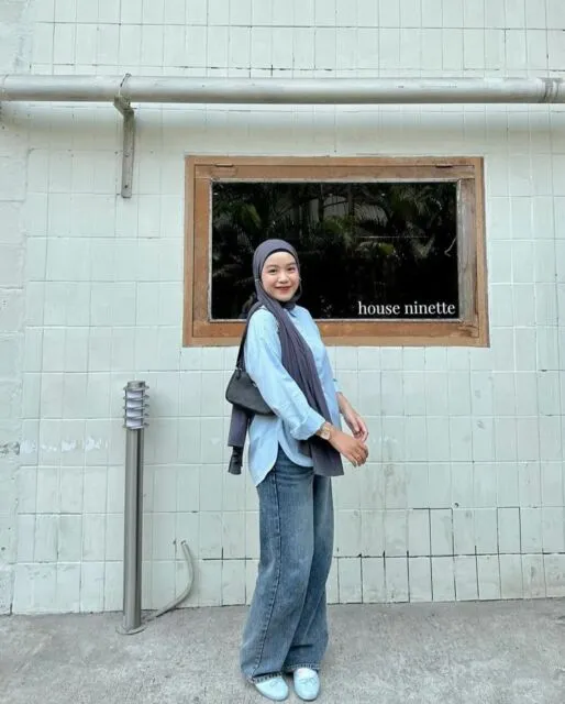 8 Ide Outfit Bukber Hijab Simple dan Elegan, Bikin Penampilan Kamu Lebih Fresh! 15 ide outfit bukber hijab simpel ala anak skena
