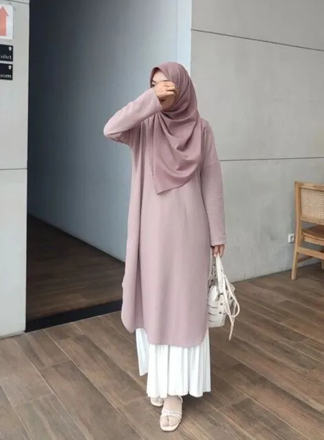 8 Ide Outfit Bukber Hijab Simple dan Elegan, Bikin Penampilan Kamu Lebih Fresh! 13