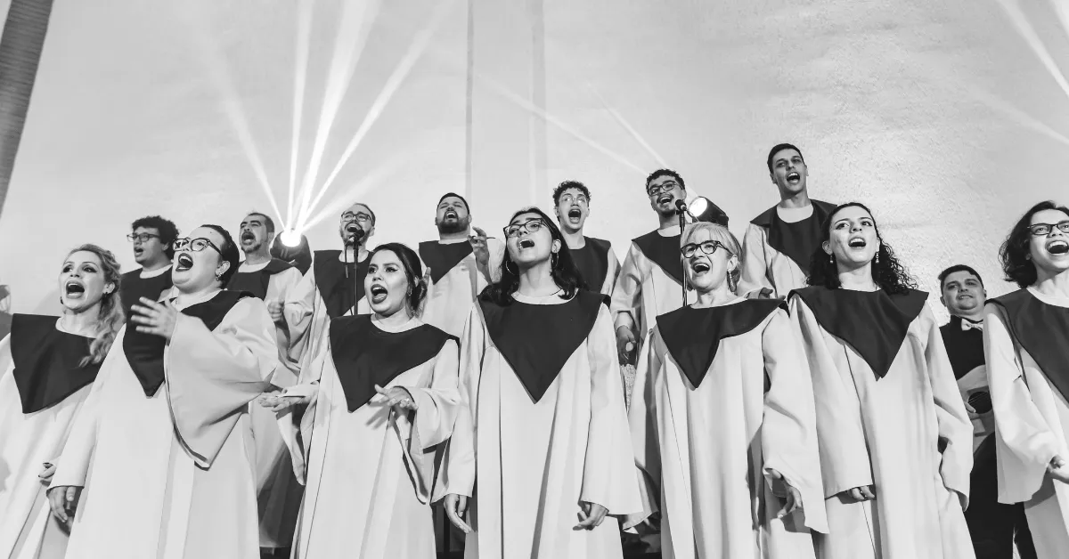 5 Lagu Jumat Agung di Vatikan yang Sakral & Menyentuh Beserta Maknanya 6 Choir Jumat Agung