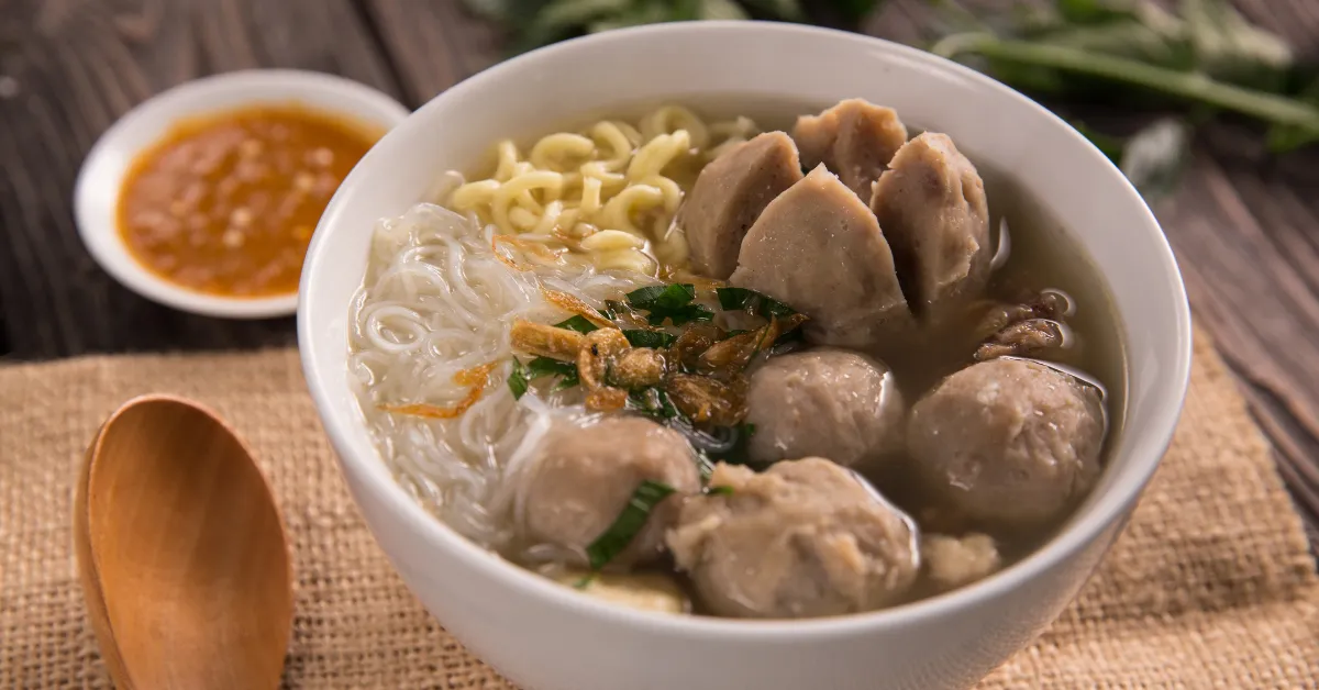 10 Makanan Indonesia yang Kerap Dirindukan Perantau di Luar Negeri 19 perantau indonesia rindu bakso