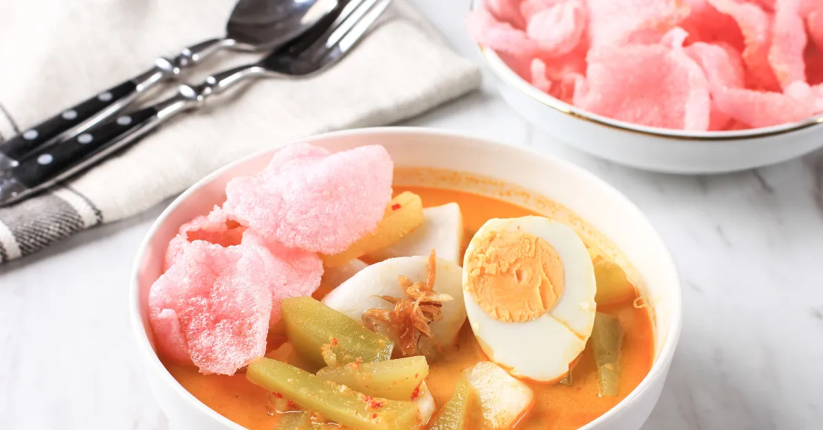 10 Makanan Indonesia yang Kerap Dirindukan Perantau di Luar Negeri 20 perantau indonesia rindu lontong sayur