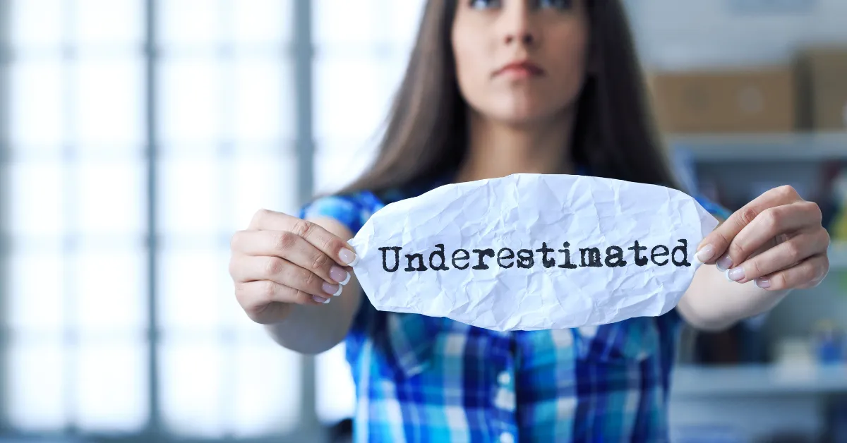 Cewek Mandiri Rentan Jatuh ke Pelukan Cowok Mokondo? Ini 5 Alasannya 6 cewek mandiri underestimated