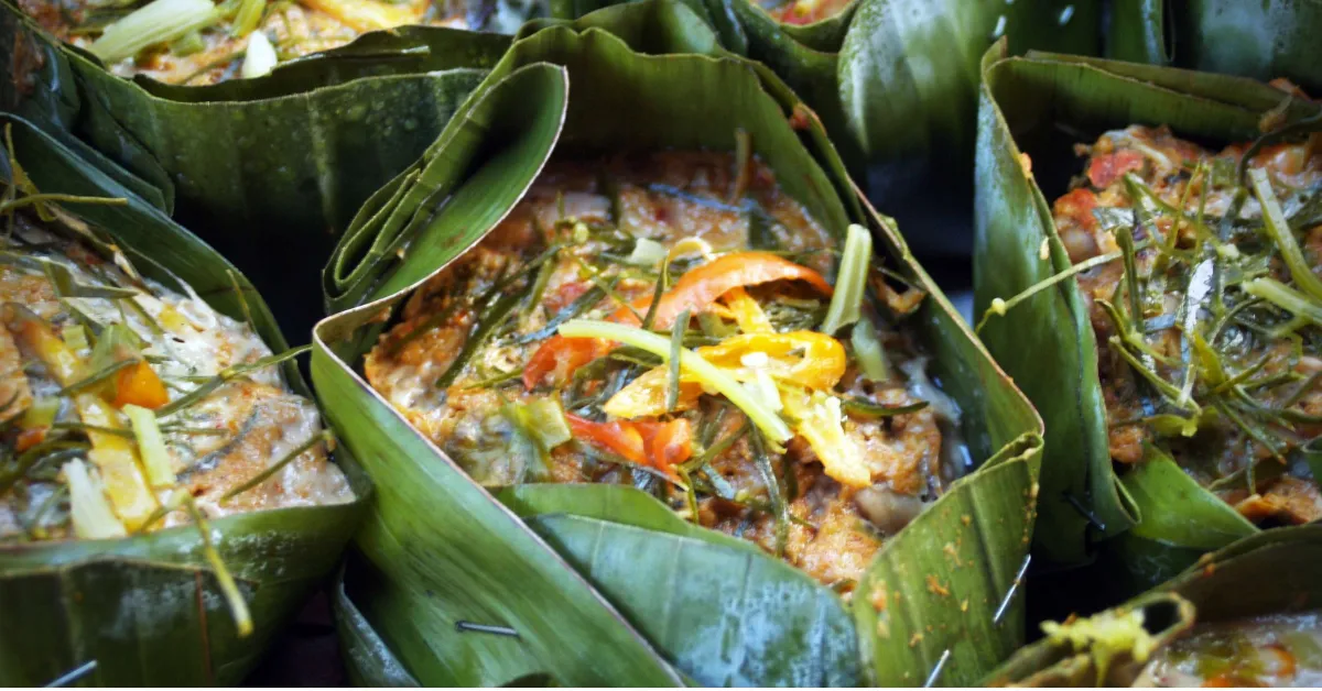 10 Makanan Indonesia yang Kerap Dirindukan Perantau di Luar Negeri 18 Perantau Indonesia rindu pepes