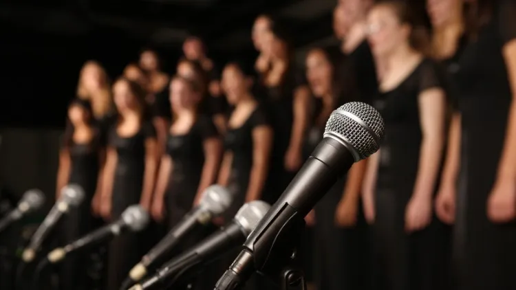 69 Rekomendasi Lagu yang Cocok Dinyanyikan untuk Pernikahan Teman dan Sahabat 13