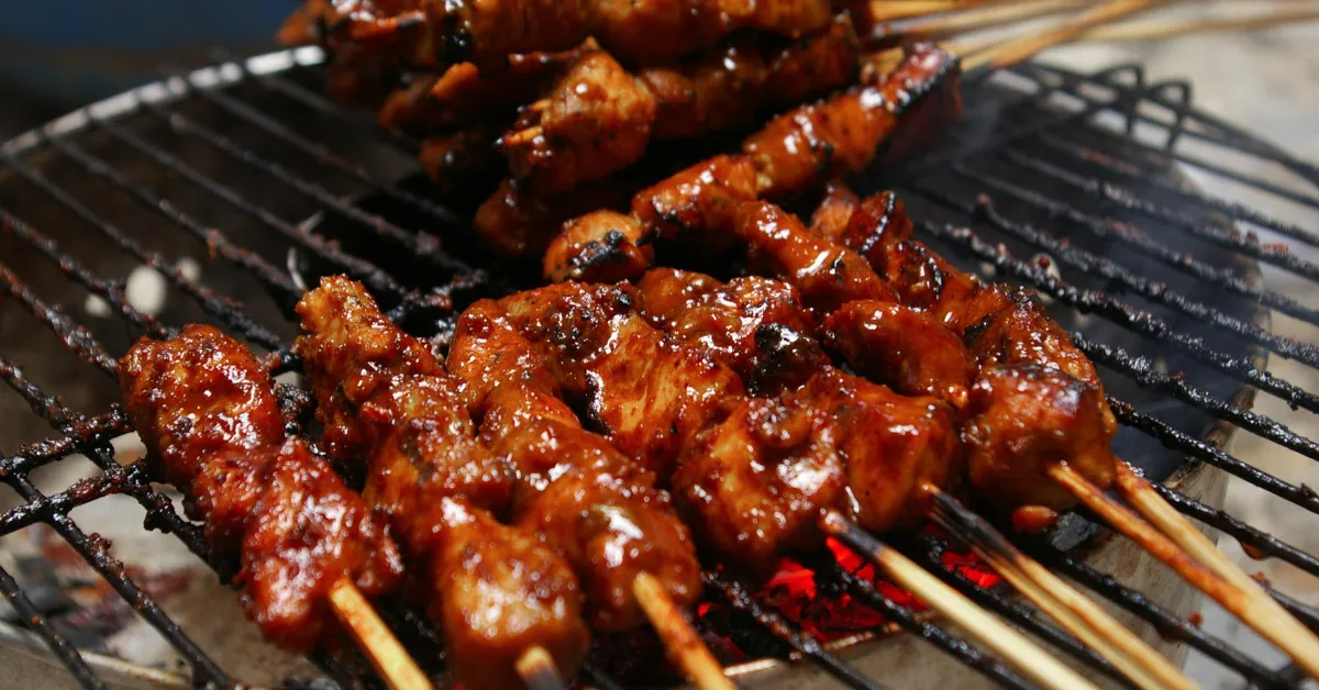 10 Makanan Indonesia yang Kerap Dirindukan Perantau di Luar Negeri 13 perantau indonesia rindu sate