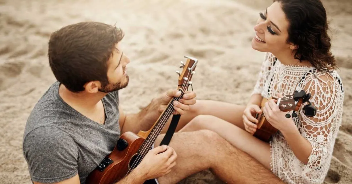 20 Istilah Asmara Gen Z Paling Viral Bikin Kamu Makin Peka & Nggak Kudet! 31 cuffing season