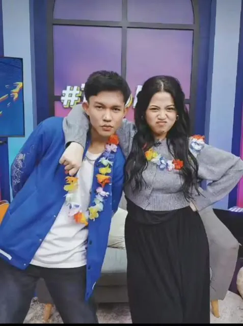 Ramai Disebut Redflag! 5 Fakta Drama Cinta Segitiga Fajar Idol: Efek Star Syndrome? 6 Drama Cinta Segitiga Fajar Idol- Fajar & Sabrina