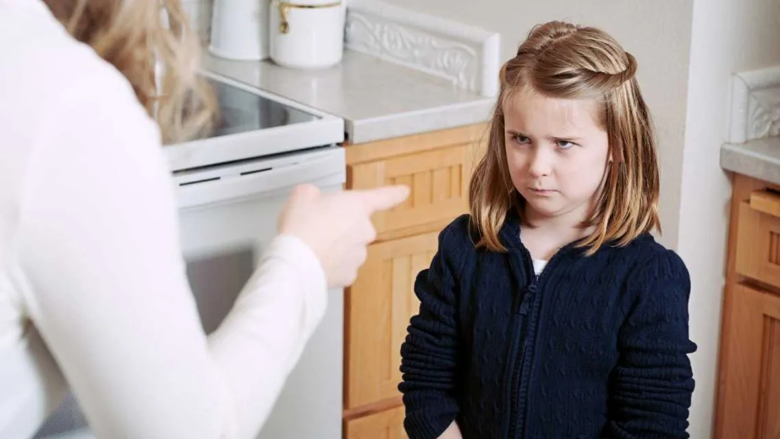 5 Tanda Inner Child Ibu yang Terluka: Jadikan Anak Kompetitor & Wariskan Trauma. Begini Cara Mengatasinya 12 innerchild Ibu yang terluka-membandingkan diri