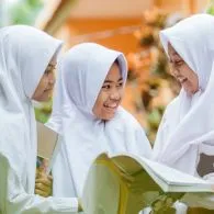 5 Tips Memilih SD Islam yang Tepat buat Anak: Persiapan Jadi Generasi Salih & Salihah!