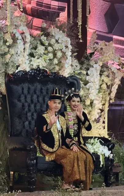 6 Fakta Menarik Pernikahan dan Ngunduh Mantu Al Ghazali dan Alyssa Daguise: Mewah, Sakral, dan Penuh Budaya 15 Fakta menarik pernikahan Al Ghazali dan Alyssa Daguise