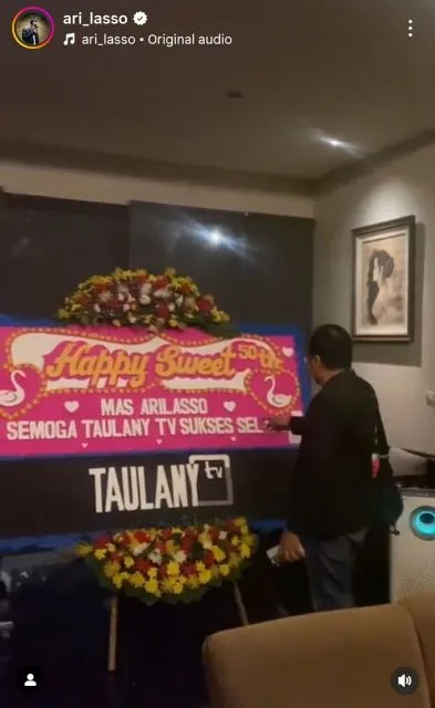 9 Ide Karangan Bunga ala Andre Taulany yang Out of The Box & Selalu Viral 10