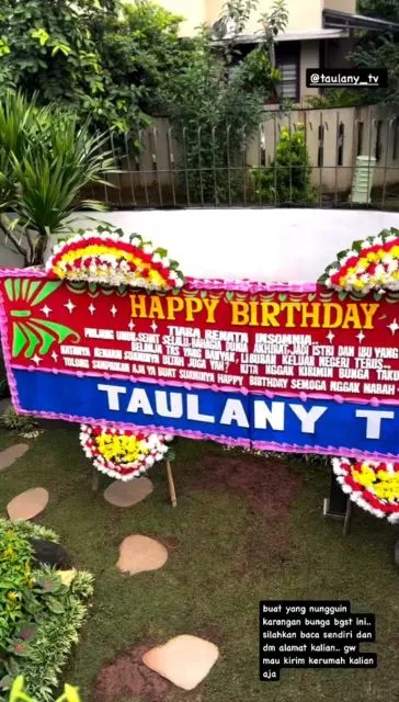 9 Ide Karangan Bunga ala Andre Taulany yang Out of The Box & Selalu Viral 18