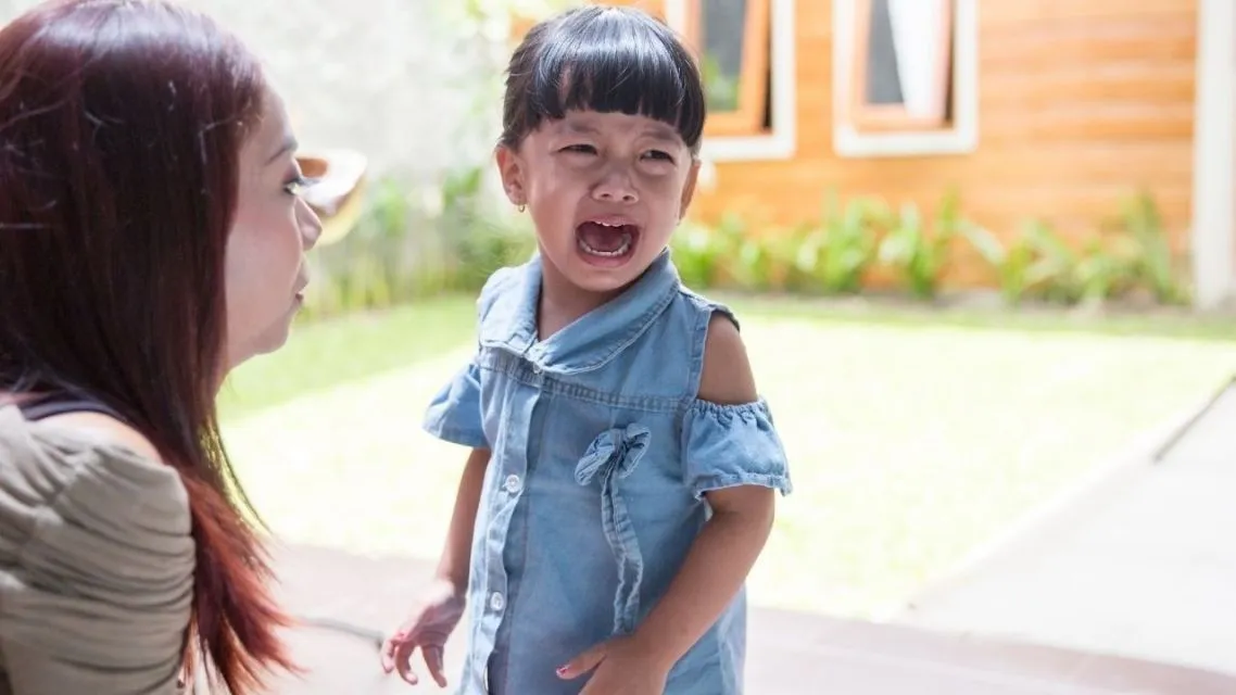 Waspada! Trauma Anak Bisa Terjadi Di Lingkungan Terdekat. 7 Langkah Menjaga Anak dari Luka yang Tak Terlihat 8 Trauma anak-perubahan sikap anak