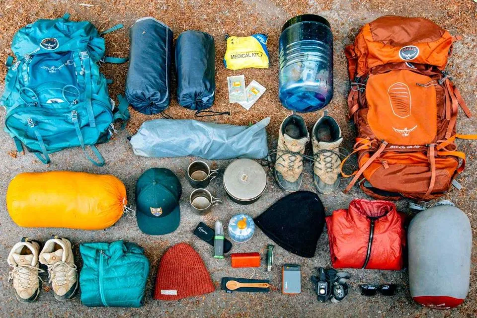 Viral Turis Brazil Jatuh di Rinjani, Ini Tips yang Wajib Kamu Tahu Sebelum Naik Gunung! 10 perlengkapan untuk naik gunung