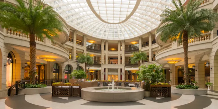 Trip to Dubai and Kuala Lumpur: Is It Worth Your Time and Energy? 10 Why Youâll Love a Trip to Dubai?