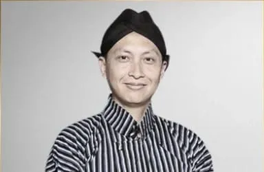Hebat! 4 Prestasi Arya Daru Pangayunan, Diplomat Muda Kemlu yang Jarang Diketahui 17 Prestasi Arya Daru Pangayunan di UGM