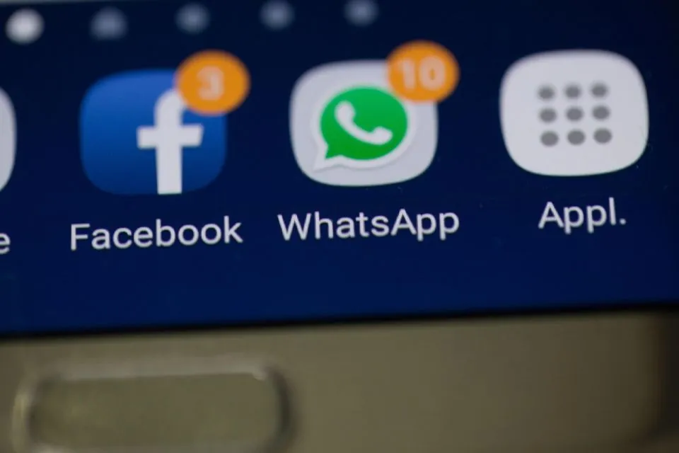 5 Contoh Undangan Rapat di Grup WA yang Bisa Kamu Tiru untuk Berbagai Acara 2 contoh undangan rapat lewat wa