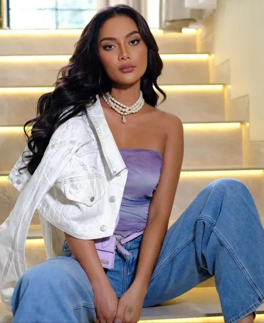 Erika Carl Hamil 9 Bulan: 6 Hal Mengejutkan yang Baru Ia Ungkap ke Publik 16 Erica Carl tidak terlihat hamil