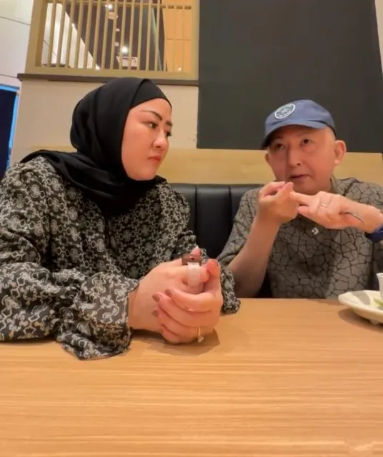 Fanny Kondoh Melahirkan Anak dari Mendiang Papa Udon: 5 Momen Penuh Cinta Hingga Kehilangan Sebelum Baby Kazuki Lahir 10 kebersamaan Fanny dan Suami