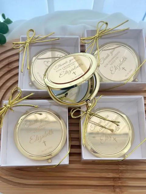 7 Mitos Souvenir Pernikahan Baik Larangan Maupun Anjuran yang Masih Dipercaya Banyak Pasangan. 12 Mitos souvenir pernikahan-cermin