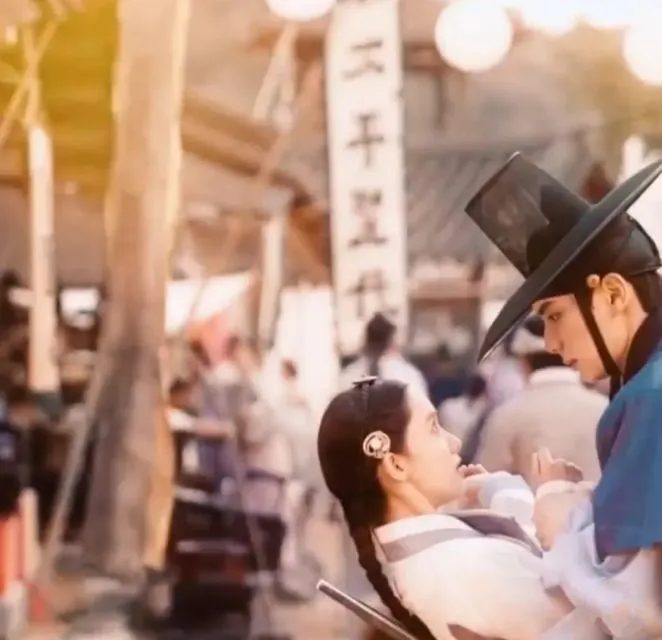 23 Momen Romantis Yoona dan Chaemin di Bon Appetit, Your Majesty Penuh Chemistry 38 raja melindungi je yeong dr gerobak