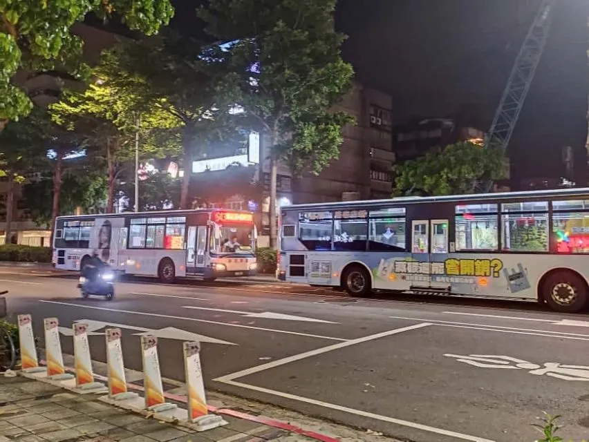 4 Transportasi Umum di Taipei yang Wajib Diketahui Turis 6 transportasi umum bus di taipei