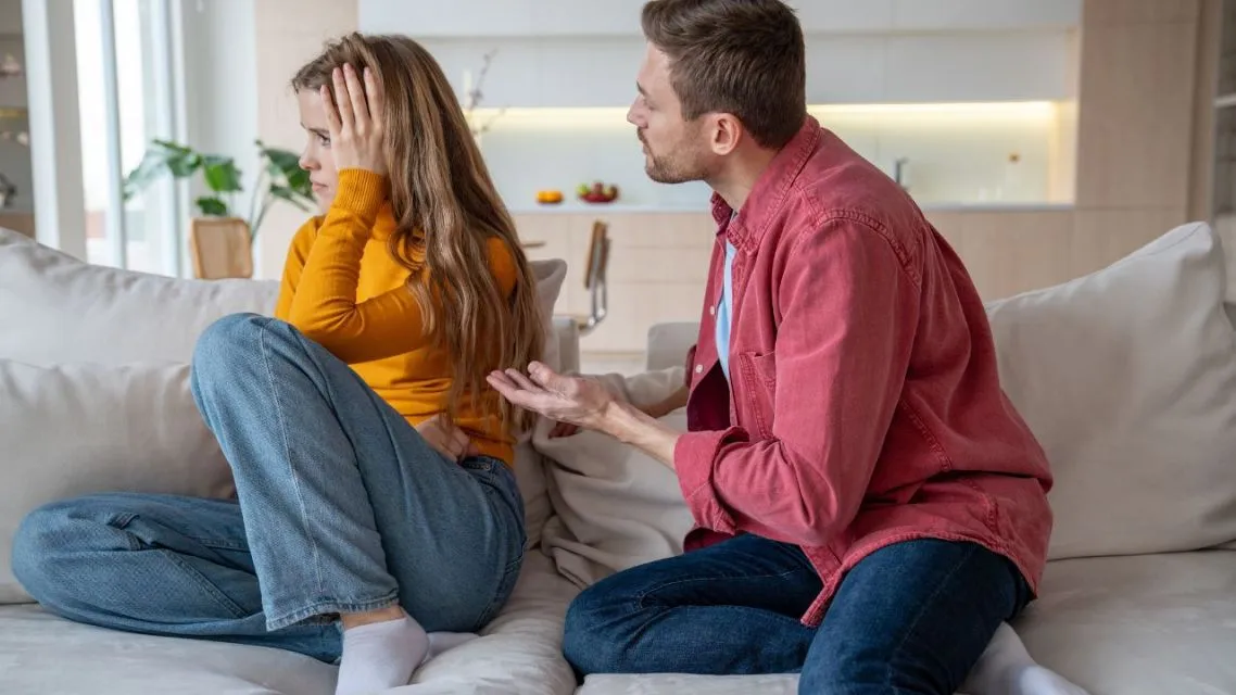 11 Ciri Tukang Selingkuh yang Perlu Kamu Waspadai saat Menjalin Hubungan 21 ciri-ciri tukang selingkuh manipulatif