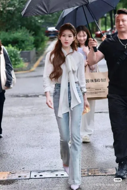 8 Ide Outfit ala Zhao Lusi di Love's Ambition Ini Jadi Inspirasi Fashion Kekinian! 12