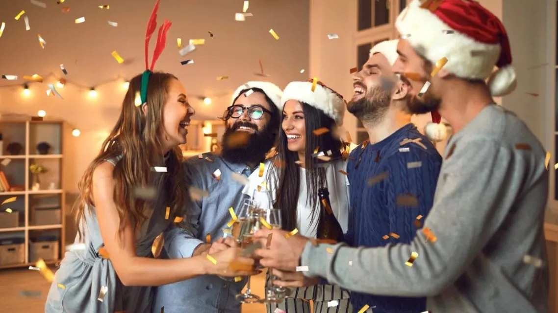55 Ucapan Selamat Natal dan Tahun Baru: Inspirasi Terindah Penuh Berkat, Sukacita, Damai Sejahtera, dan Harapan Baru 10 ucapan selamat natal dan tahun baru