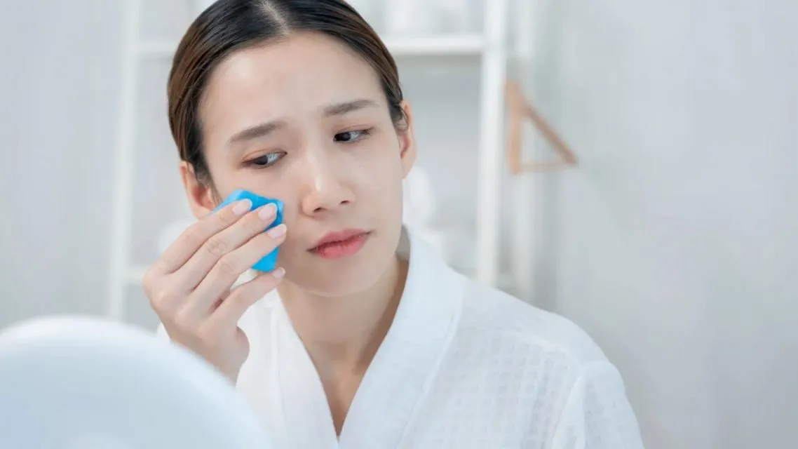 10 Primer untuk Kulit Berminyak Paling Efektif di 2025: Bikin Makeup Nempel, Anti Geser Seharian! 22 cara memilih dan memakai primer
