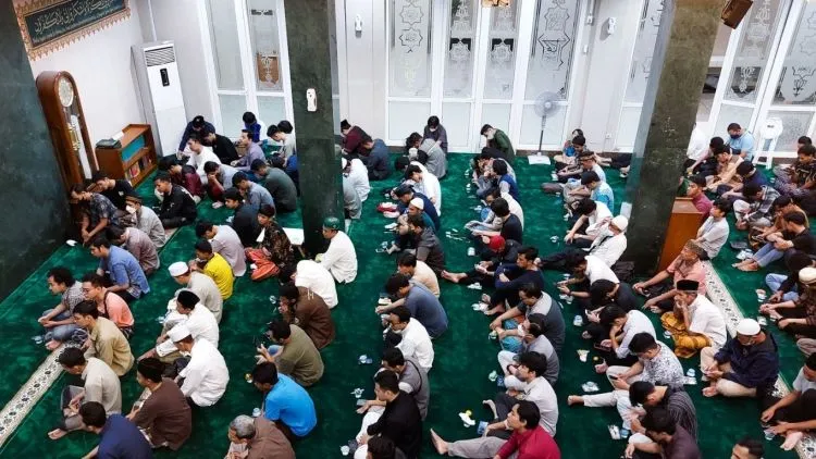 7 Contoh Teks Ceramah Tarawih Ramadan yang Relevan dengan Kehidupan Saat Ini!