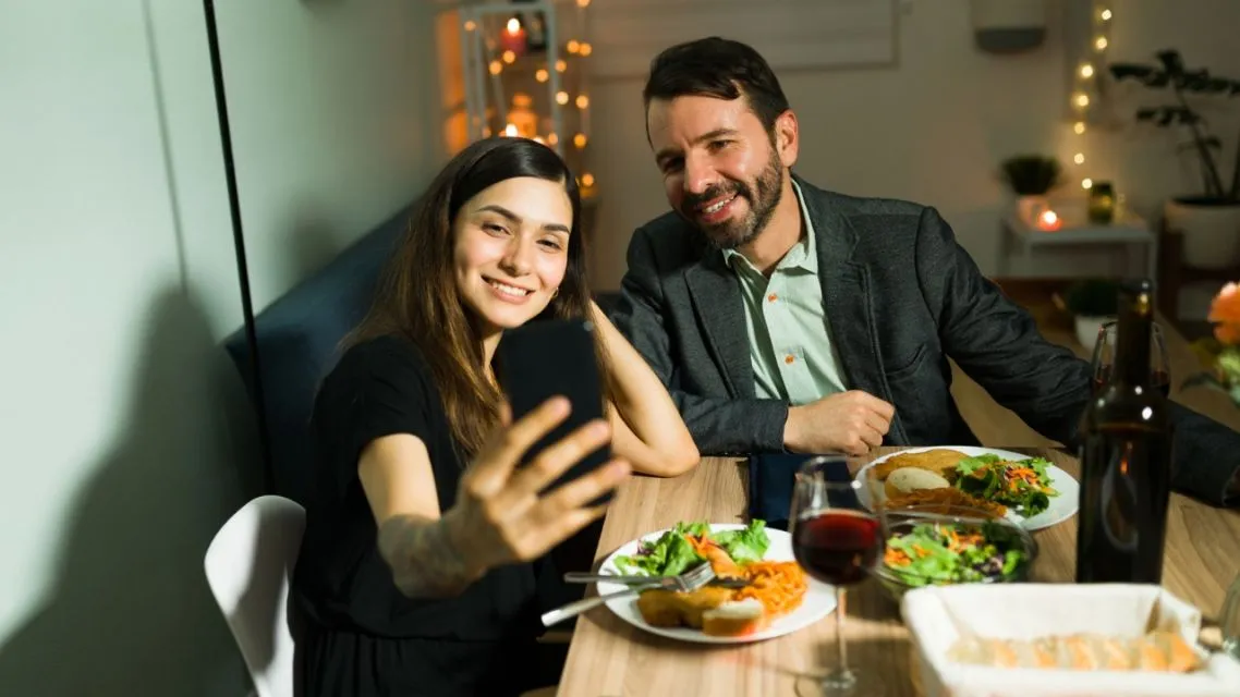 Ekspektasi Sosial dan Media Jauh Lebih Besar